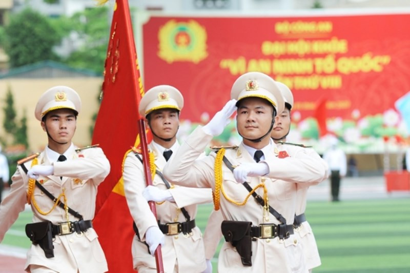 Theo Nghị định số 57/2023/NĐ-CP, kể từ ngày 15-8-2023 đến hết ngày 31-12-2023, hạn tuổi phục vụ cao nhất đối với nam sĩ quan Công an nhân dân có cấp bậc hàm Đại tá, cấp Tướng là 60 tuổi 9 tháng. Ảnh tư liệu Theo Nghị định số 57/2023/NĐ-CP, kể từ ngày 15-8-2023 đến hết ngày 31-12-2023, hạn tuổi phục vụ cao nhất đối với nam sĩ quan Công an nhân dân có cấp bậc hàm Đại tá, cấp Tướng là 60 tuổi 9 tháng. Ảnh tư liệu