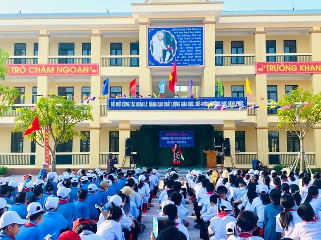 Trường THCS Lê Bình ở TP.Hà Tĩnh đang triển khai thí điểm cho học sinh nghỉ học chính khóa vào thứ bảy. ẢNH: TÂN KỲ