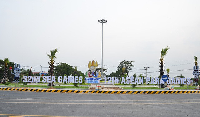 Đường phố Phnom Penh trang hoàng chào đón SEA Games - Ảnh: khmertimeskh.com Đường phố Phnom Penh trang hoàng chào đón SEA Games - Ảnh: khmertimeskh.com