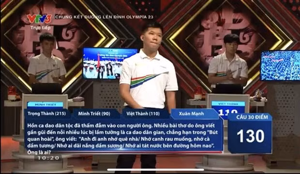 Lê Xuân Mạnh, Trường Trung học Phổ thông Hàm Rồng, tỉnh Thanh Hóa, trong phần thi "Về đích" của cuộc thi. (Ảnh: Chụp màn hình)