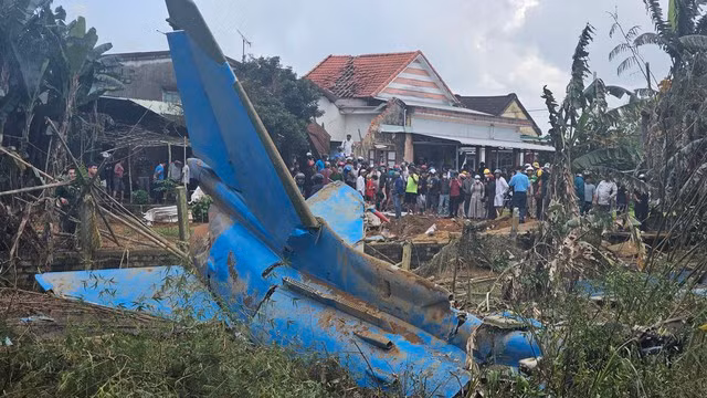 Hiện trường chiếc máy bay rơi vào trưa 9-1