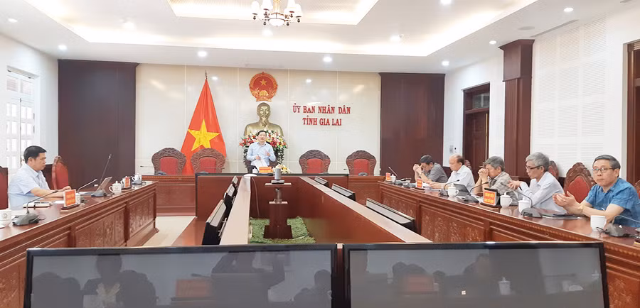 Quang cảnh cuộc họp. Ảnh: Duy Lê