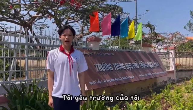 Nhiều học sinh tham gia trào lưu &quot;Tôi yêu trường của tôi&quot; bằng những clip dễ thương