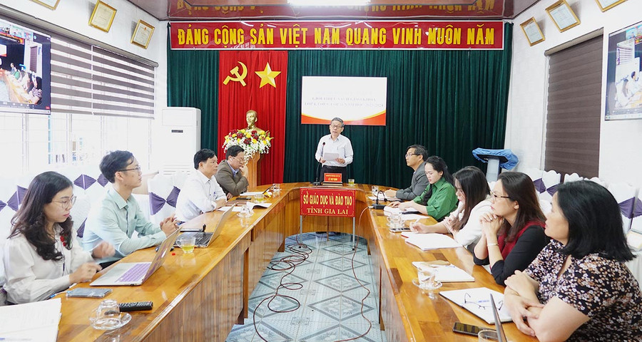 Quang cảnh hội thảo giới thiệu bộ SGK mới lớp 4, 8 và 11 tại điểm cầu Sở Giáo dục và Đào tạo. Ảnh: Mộc Trà Quang cảnh hội thảo giới thiệu bộ SGK mới lớp 4, 8 và 11 tại điểm cầu Sở Giáo dục và Đào tạo. Ảnh: Mộc Trà