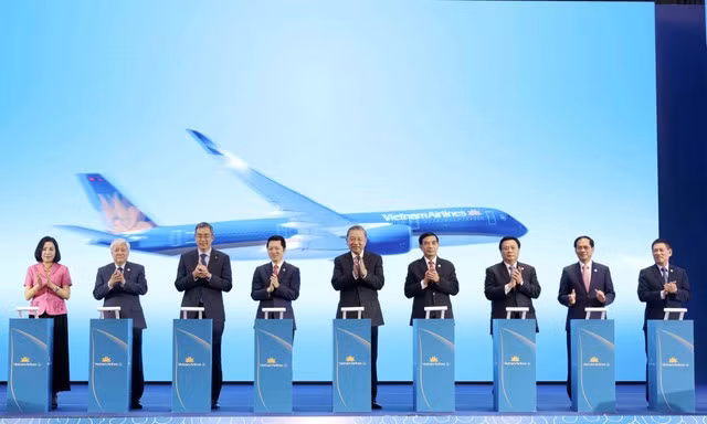 Nghi thức công bố đường bay Hà Nội - Phnom Penh