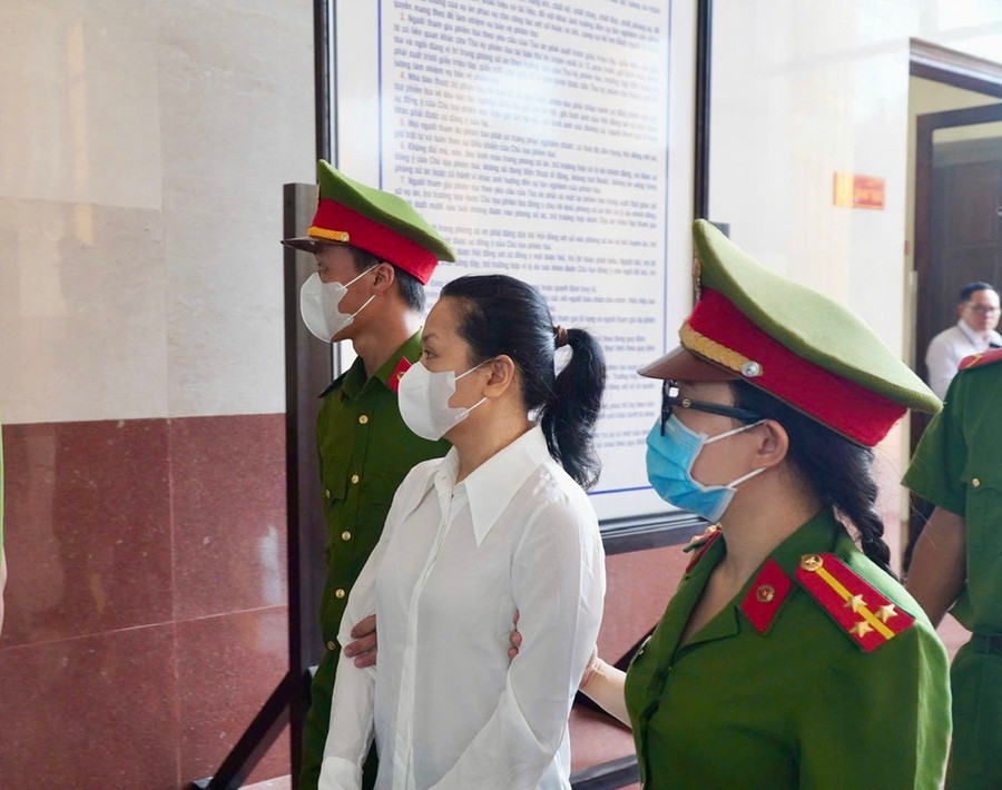 Bị cáo Trần Uyên Phương tại phiên tòa phúc thẩm, ngày 6-9