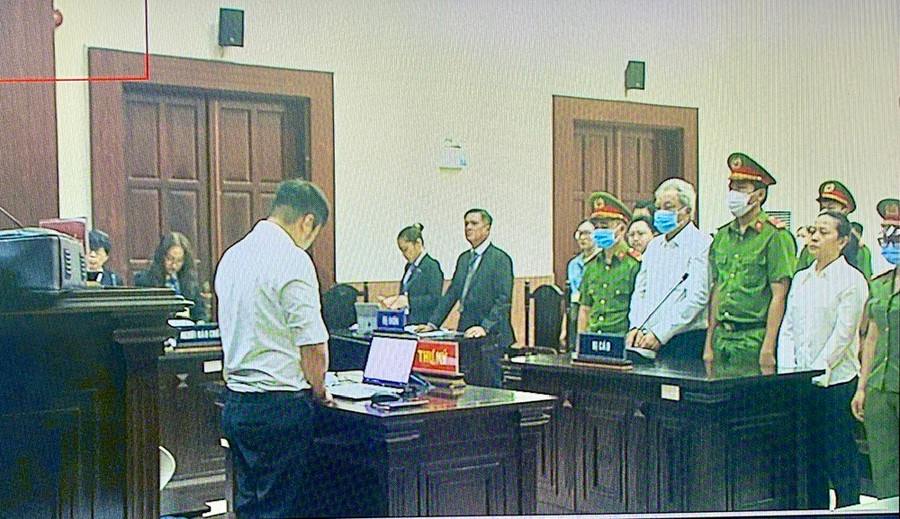 Quang cảnh phiên tòa phúc thẩm, ngày 6-9