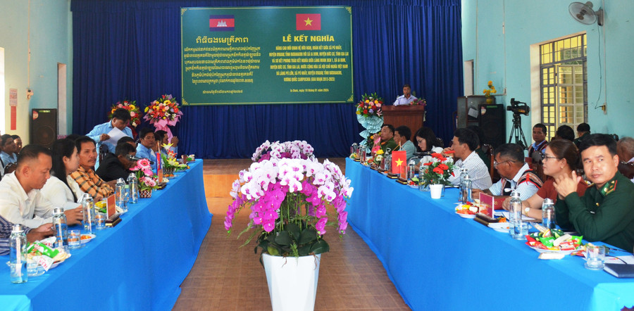 Quang cảnh hội nghị sơ kết 10 năm hoạt động kết nghĩa và ký kết nghĩa giai đoạn tiếp theo. Ảnh: V.H Quang cảnh hội nghị sơ kết 10 năm hoạt động kết nghĩa và ký kết nghĩa giai đoạn tiếp theo. Ảnh: V.H