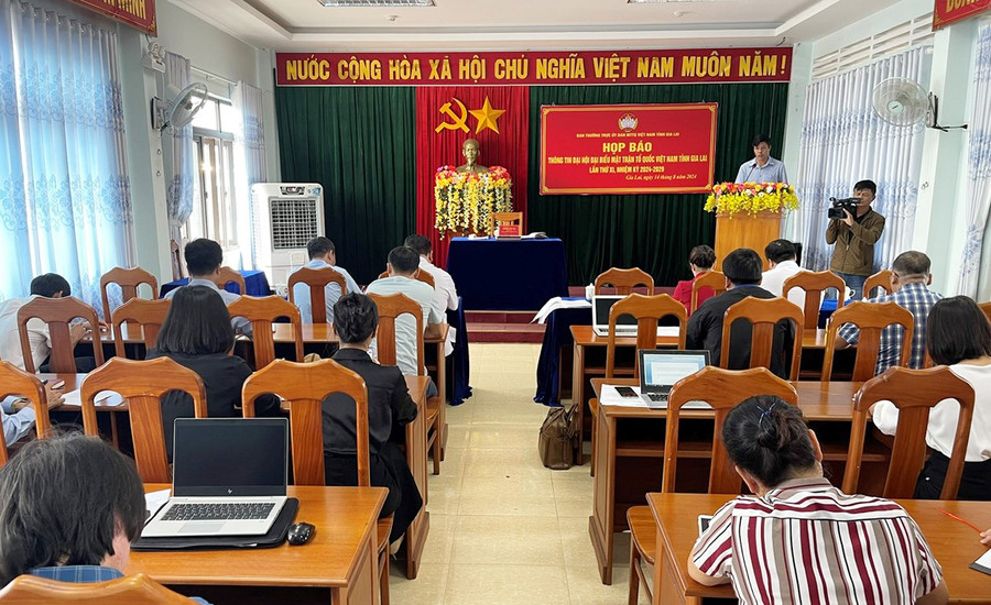 Ban Thường trực Ủy ban MTTQ Việt Nam tỉnh tổ chức họp báo thông tin về đại hội. Ảnh: Phương Dung Ban Thường trực Ủy ban MTTQ Việt Nam tỉnh tổ chức họp báo thông tin về đại hội. Ảnh: Phương Dung