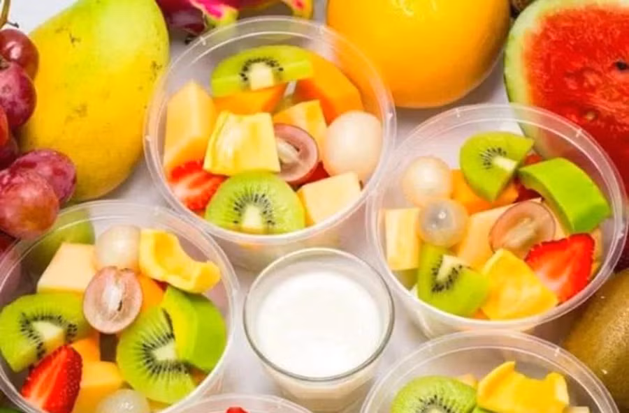 Hoa quả dầm (ảnh nguồn TTXVN)