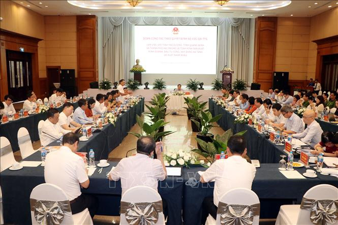 Quang cảnh buổi làm việc đoàn công tác của Chính phủ do Phó Thủ tướng Trần Lưu Quang làm trưởng đoàn với lãnh đạo 3 tỉnh Hải Dương, Quảng Ninh và Hải Phòng. Ảnh: Mạnh Tú/TTXVN Quang cảnh buổi làm việc đoàn công tác của Chính phủ do Phó Thủ tướng Trần Lưu Quang làm trưởng đoàn với lãnh đạo 3 tỉnh Hải Dương, Quảng Ninh và Hải Phòng. Ảnh: Mạnh Tú/TTXVN