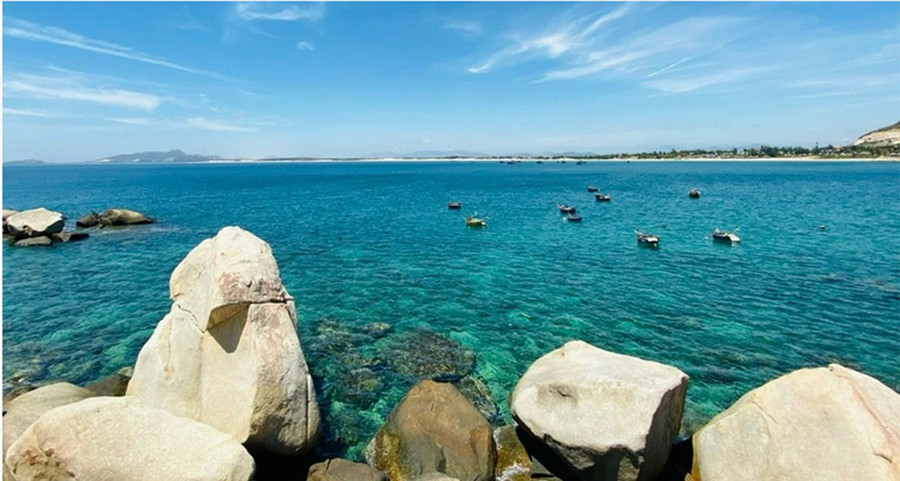 Khu vực biển Trung Lương, thị trấn Cát Tiến, huyện Phù Cát, tỉnh Bình Định. Ảnh: DL