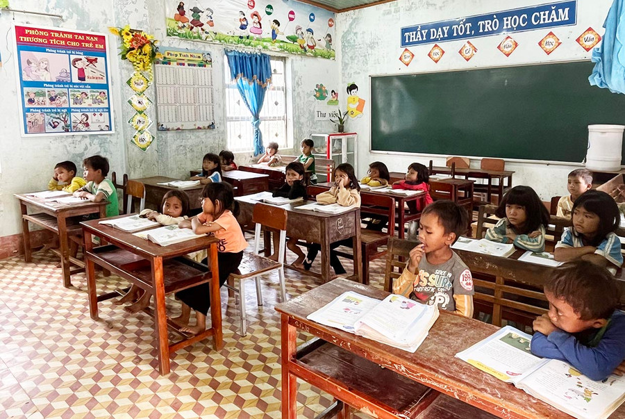 Bảo đảm điều kiện học tập cho học sinh vùng đồng bào dân tộc thiểu số, miền núi. Ảnh: Phương Vi Bảo đảm điều kiện học tập cho học sinh vùng đồng bào dân tộc thiểu số, miền núi. Ảnh: Phương Vi