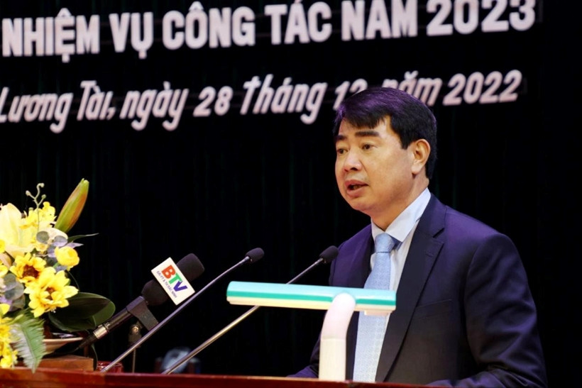 Ông Lê Tuấn Hồng khi còn đương chức (ảnh nguồn xaydungchinhsach.chinhphu.vn) Ông Lê Tuấn Hồng khi còn đương chức (ảnh nguồn xaydungchinhsach.chinhphu.vn)