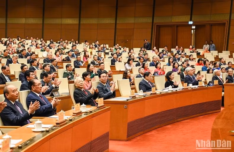 Các đồng chí lãnh đạo Đảng, Nhà nước dự phiên bế mạc. (Ảnh: DUY LINH) Các đồng chí lãnh đạo Đảng, Nhà nước dự phiên bế mạc. (Ảnh: DUY LINH)