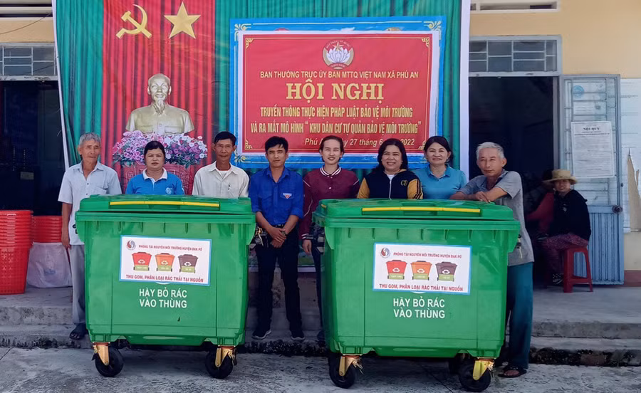 Đến nay, huyện Đak Pơ đã xây dựng được hơn 30 mô hình bảo vệ môi trường. Ảnh: N.H