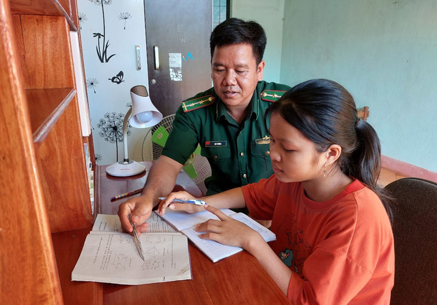 Các đơn vị trực thuộc Bộ đội Biên phòng tỉnh đã triển khai hiệu quả mô hình “Con nuôi đồn Biên phòng”. Ảnh: V.H Các đơn vị trực thuộc Bộ đội Biên phòng tỉnh đã triển khai hiệu quả mô hình “Con nuôi đồn Biên phòng”. Ảnh: V.H