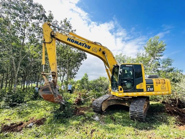 Giải phóng mặt bằng phục vụ thi công dự án cao tốc Khánh Hòa - Buôn Ma Thuột, đoạn qua H.Krông Pắk (Đắk Lắk) Giải phóng mặt bằng phục vụ thi công dự án cao tốc Khánh Hòa - Buôn Ma Thuột, đoạn qua H.Krông Pắk (Đắk Lắk)