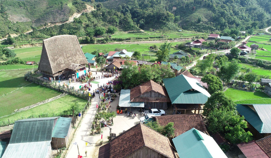 Làng du lịch cộng đồng Vi Rơ Ngheo yên bình, thân thiện, mến khách. Ảnh: NP Làng du lịch cộng đồng Vi Rơ Ngheo yên bình, thân thiện, mến khách. Ảnh: NP