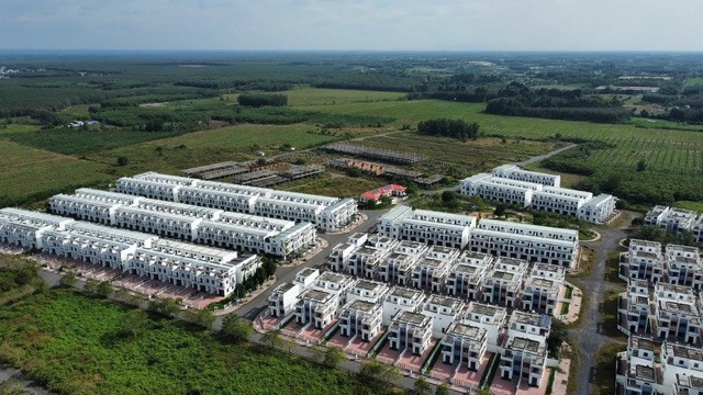 Toàn cảnh 500 căn biệt thự trái phép. Toàn cảnh 500 căn biệt thự trái phép.