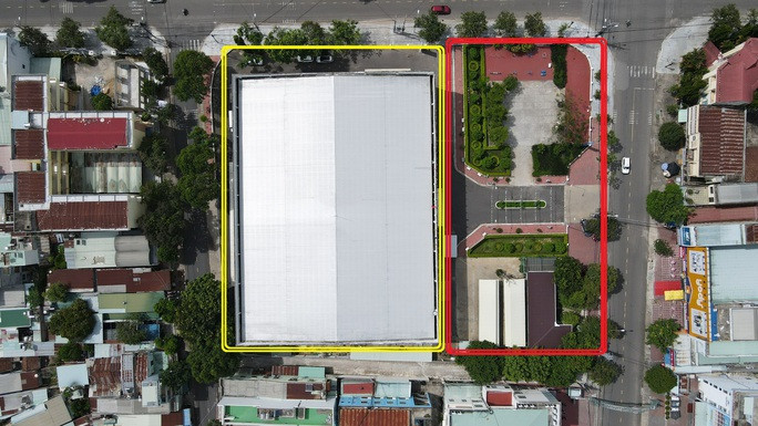 Tỉnh Kon Tum giải trình khu đất vàng được chia nhỏ cho thuê - Ảnh 3. Tỉnh Kon Tum cho rằng khu đất được cho thuê vào 2 thời điểm, mục đích sử dụng khác nhau nên không thể định giá cho toàn bộ khu đất