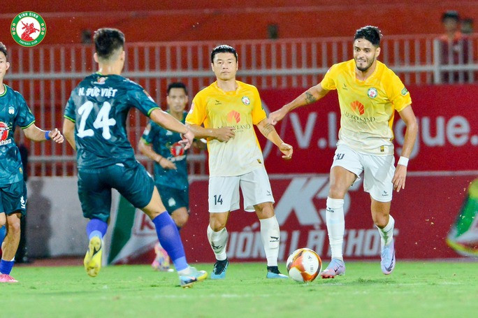 Trình độ của các nội binh đội bóng phố núi không không bì kịp đồng nghiệp đất võ