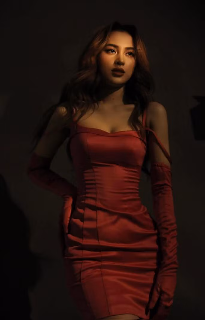 Cô gái Ê Đê ăn đứt HHen Niê là ai? - Ảnh 8.