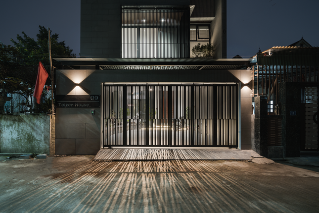 Hệ nan chắn đảm bảo riêng tư và tránh ánh nhìn từ ngoài vào.