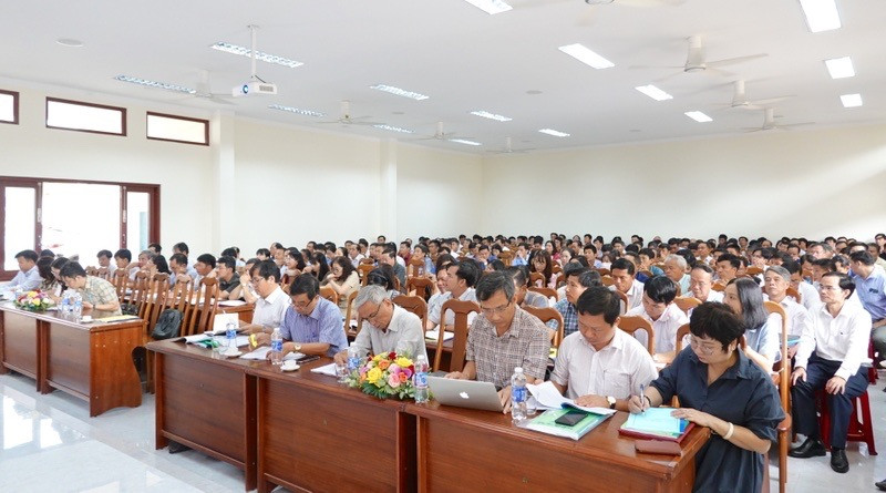 Sở Giáo dục và Đào tạo tập huấn coi thi cho cán bộ, giáo viên coi thi kỳ thi tốt nghiệp THPT năm 2024. Ảnh: Thiên Di Sở Giáo dục và Đào tạo tập huấn coi thi cho cán bộ, giáo viên coi thi kỳ thi tốt nghiệp THPT năm 2024. Ảnh: Thiên Di