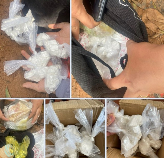 Công an thu giữ các gói ma túy được chia nhỏ để bán lẻ Công an thu giữ các gói ma túy được chia nhỏ để bán lẻ