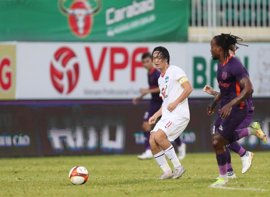 Tuấn Anh và các đồng đội sẽ được tiếp sức bởi nhà tài trợ mới. Ảnh: Minh Trần