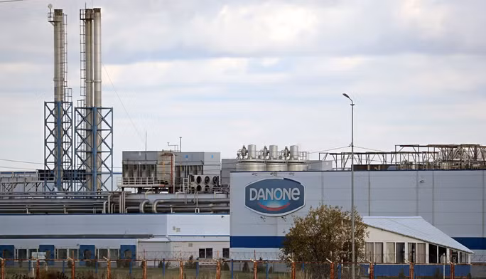 Sắc lệnh gây chú ý của Tổng thống Putin - Ảnh 1. Nhà máy của Công ty Danone ở thị trấn Chekhov, ngoại ô thủ đô Moscow - Nga Ảnh: EPA