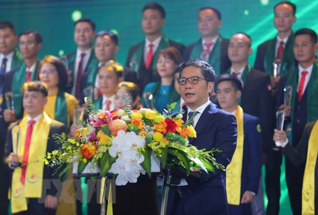 Trưởng Ban Kinh tế Trung ương Trần Tuấn Anh phát biểu tại buổi lễ. (Ảnh: Hoàng Hiếu/TTXVN) Trưởng Ban Kinh tế Trung ương Trần Tuấn Anh phát biểu tại buổi lễ. (Ảnh: Hoàng Hiếu/TTXVN)