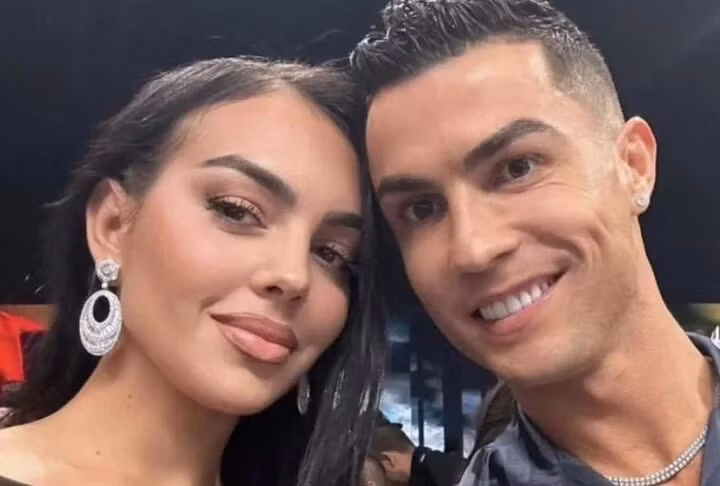 Ronaldo tận hưởng kỳ nghỉ trong khi SPL nhường chỗ cho Asian Cup.