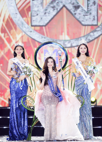 Hoa hậu Ý Nhi và 2 Á hậu Miss World Vietnam 2023