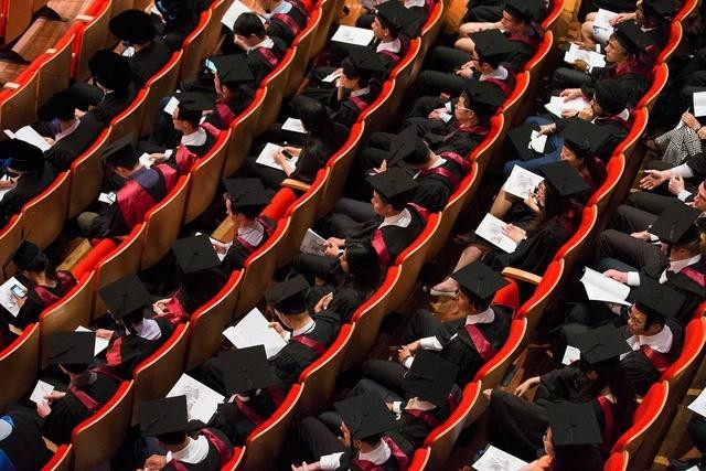 Sinh viên quốc tế tại Úc, một trong những quốc gia liên tục có nhiều thay đổi trong chính sách du học trong năm 2023. ẢNH ANDY PHẠM