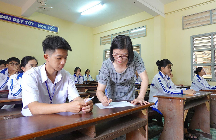 Thông qua kết quả thi thử và xét thử tốt nghiệp, các trường, đơn vị sẽ tiếp tục phân loại, tăng cường ôn thi nước rút cho những học sinh, học viên có nguy cơ rớt tốt nghiệp THPT. Ảnh: M.T