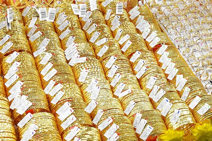 Giá vàng hôm nay 29-7: Bất ngờ đảo chiều đi lên - Ảnh 1. Giá vàng hôm nay của thế giới tăng trở lại