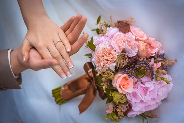 Chúng tôi trong ngày cưới. Ảnh: Phi Điệp.