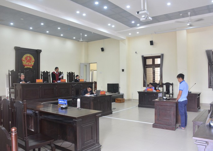 Huỳnh Văn Thanh tại tòa.