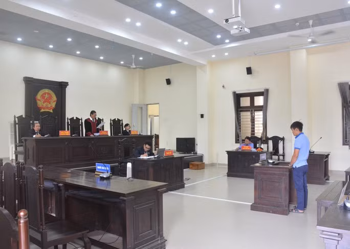 Huỳnh Văn Thanh tại tòa.