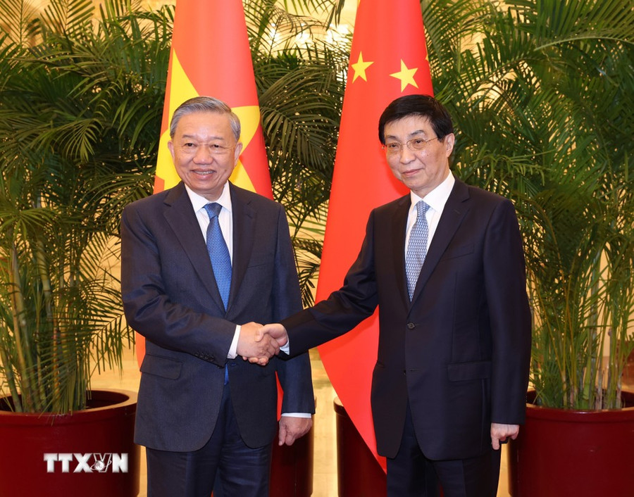 Tổng Bí thư, Chủ tịch nước Tô Lâm hội kiến Chủ tịch Chính hiệp Toàn quốc Trung Quốc Vương Hộ Ninh. (Ảnh: Trí Dũng/TTXVN) Tổng Bí thư, Chủ tịch nước Tô Lâm hội kiến Chủ tịch Chính hiệp Toàn quốc Trung Quốc Vương Hộ Ninh. (Ảnh: Trí Dũng/TTXVN)