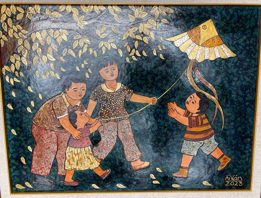 Tác phẩm "Gia đình hạnh phúc" của tác giả Châu Thị Ái Vân (huyện Mang Yang) đạt giải nhì cuộc thi.