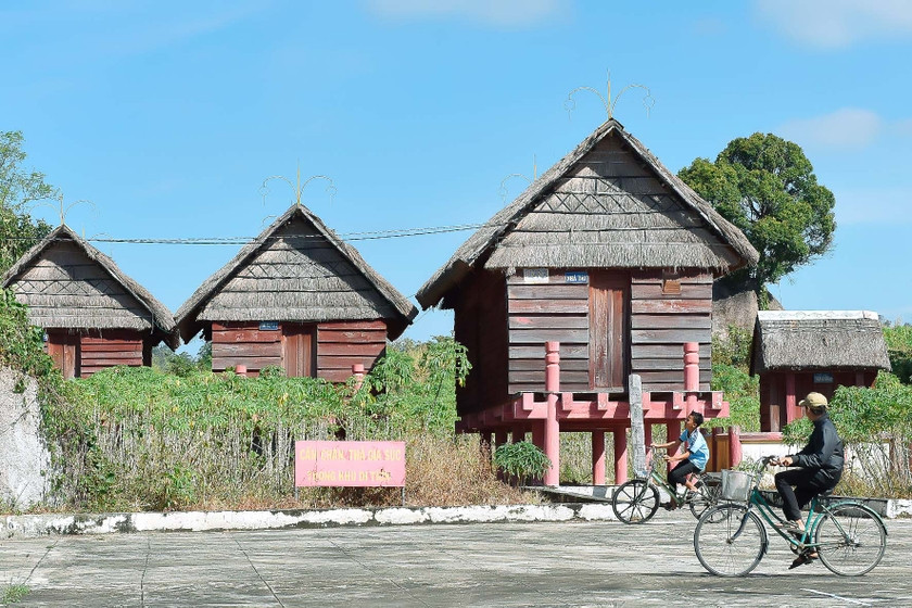 Khu di tích lịch sử-văn hóa Plei Ơi. Ảnh: Đ.T Khu di tích lịch sử-văn hóa Plei Ơi. Ảnh: Đ.T