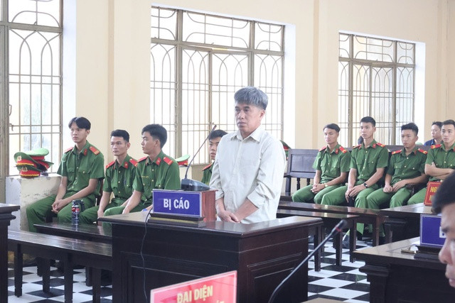 Bị cáo Lê Sen bị tuyên phạt 7 năm tù Bị cáo Lê Sen bị tuyên phạt 7 năm tù