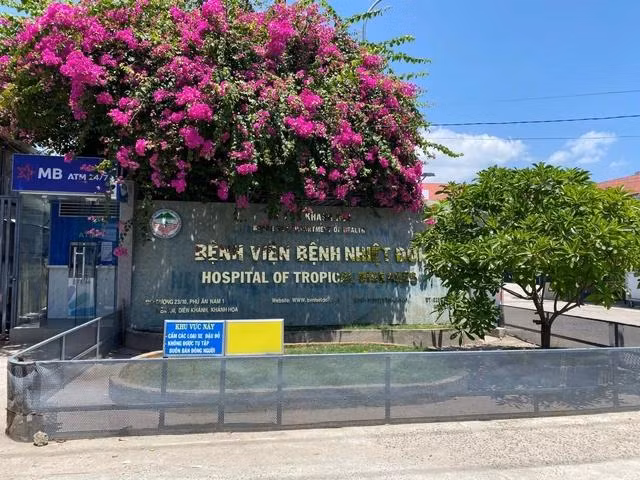 Nam sinh viên đã tử vong tại Bệnh viện Bệnh nhiệt đới tỉnh Khánh Hòa sau khi bị nhiễm cúm A/H5. ẢNH: BKH