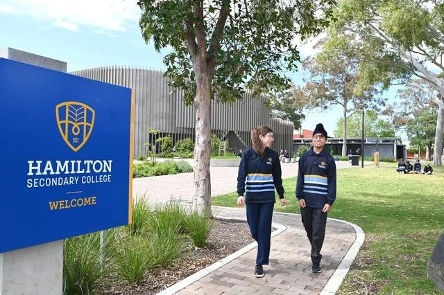 Trường trung học Hamilton (TP.Adelaide), nơi đang có 5 du học sinh Việt mất tích bí ẩn vào những thời điểm khác nhau trong hơn 1 tháng qua. HAMILTON SECONDARY COLLEGE