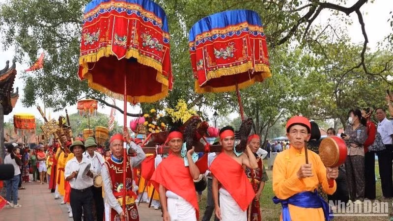 Lễ hội chùa Keo tỉnh Thái Bình vẫn còn giữ gìn nguyên vẹn những tập tục truyền thống.