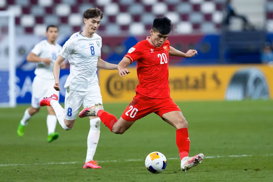 Cầu thủ Việt Nam cần giữ được "cái đầu lạnh" và tiết chế hành vi trong những pha xử lý của mình. Ảnh: AFC Cầu thủ Việt Nam cần giữ được "cái đầu lạnh" và tiết chế hành vi trong những pha xử lý của mình. Ảnh: AFC