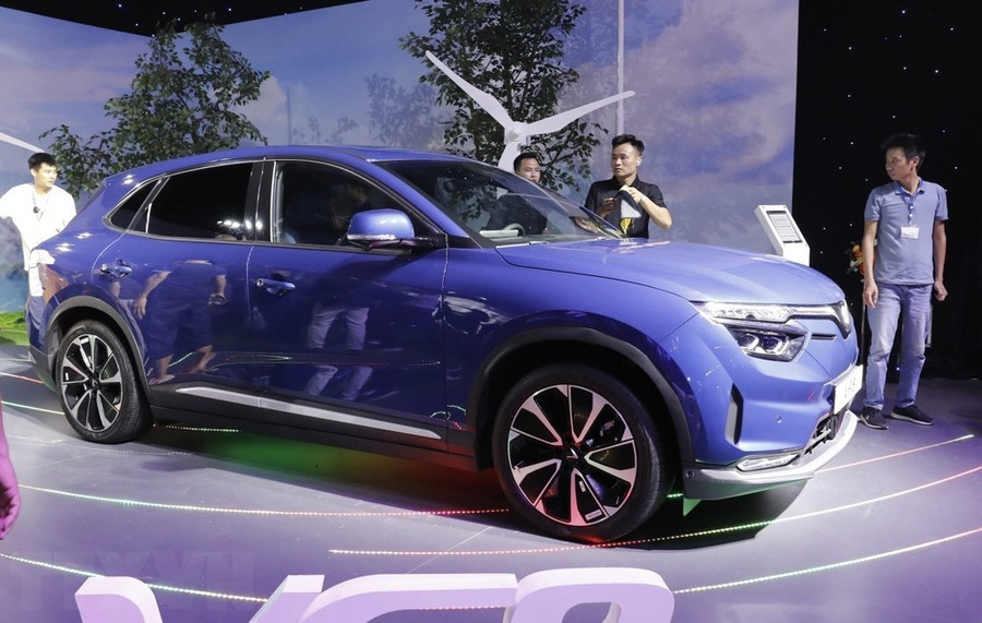 VinFast ra mắt mẫu xe điện mới. (Ảnh: Trần Việt/TTXVN) VinFast ra mắt mẫu xe điện mới. (Ảnh: Trần Việt/TTXVN)